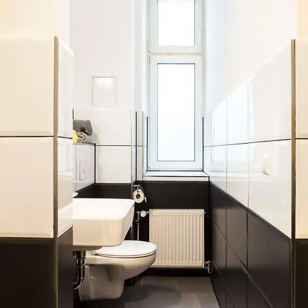 Spacious Family At Mauerpark Selfcheckin * ベルリン