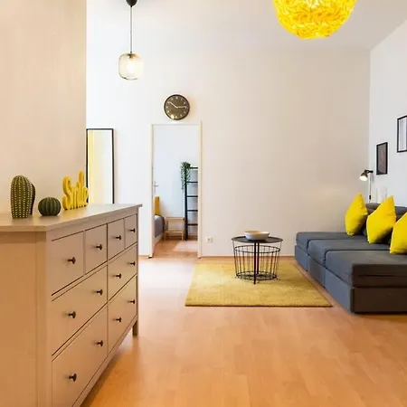 Spacious Family At Mauerpark Selfcheckin